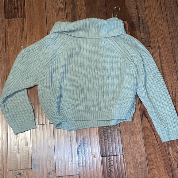 Cropped sweater - Picture 2 of 2